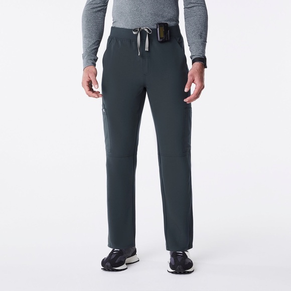 FIGS- Axim™ Cargo Scrub Pants size 3XLR - Picture 1 of 10